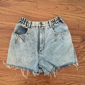 Vintage 80s Wash High Waisted Denim Shorts